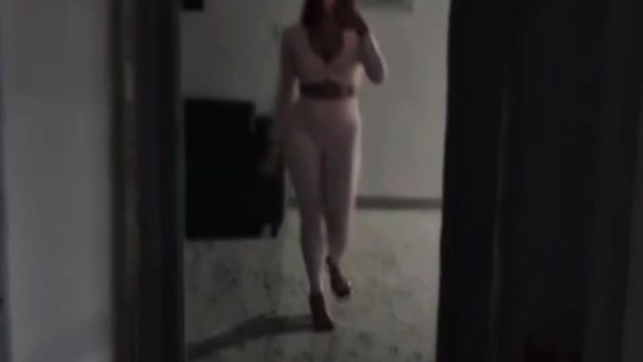 Catwalk - vidéo du modèle de showcams Scarlett_Evans1_