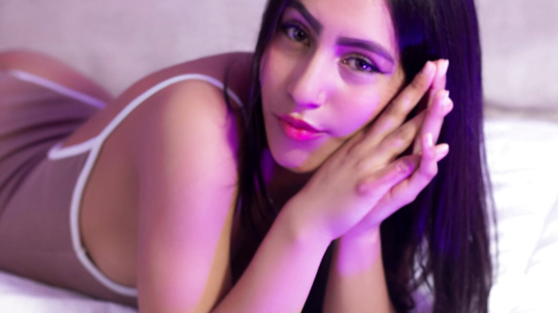 I'm angelee🪽 - clip cu Angel_ee model videochat