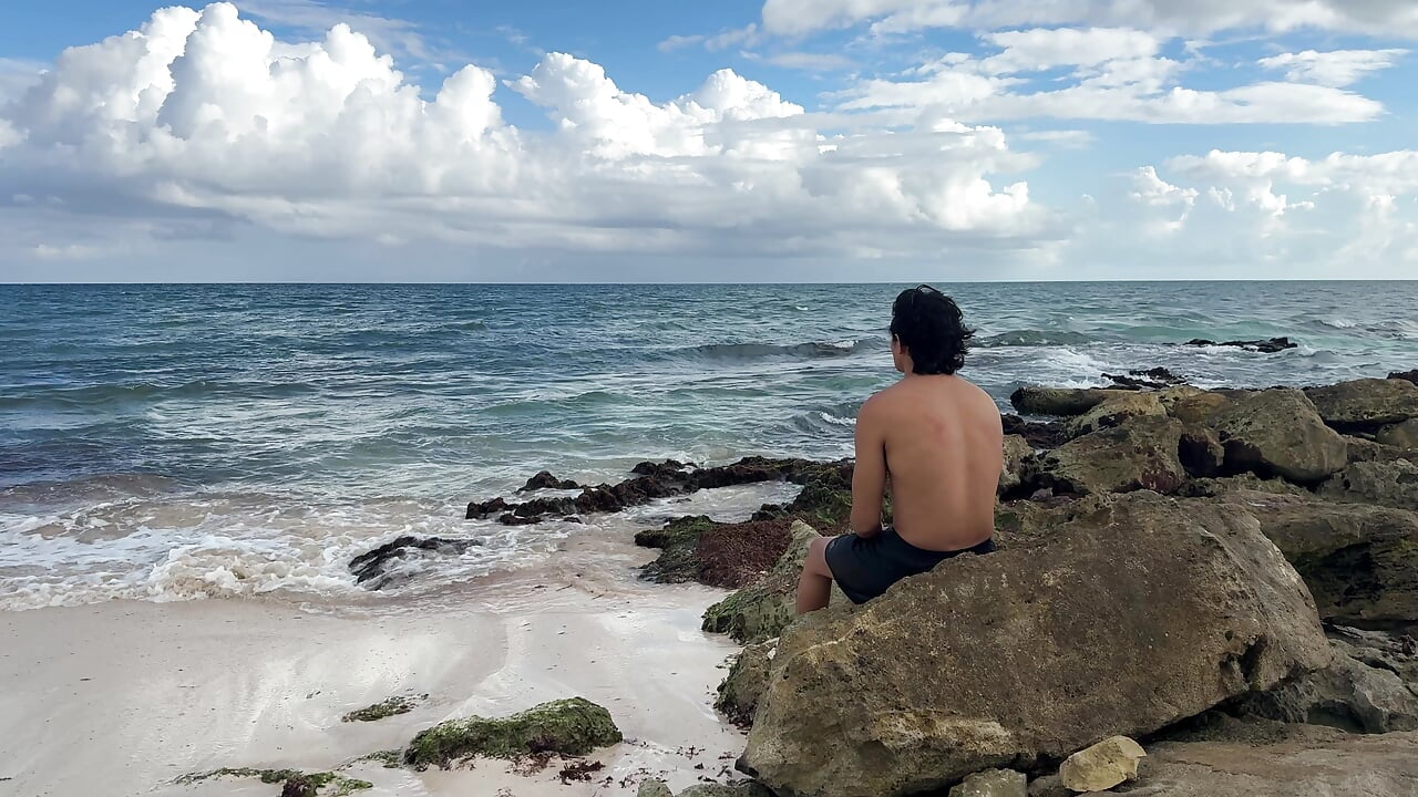 At the beach 🏖️ - ক্যাম মডেল TaurusCrown-এর ভিডিও
