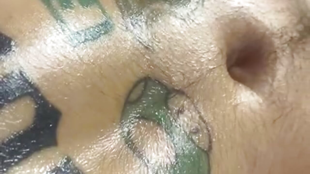 Sexy body and oil 🔥 - video av king_of_desire cam-modell