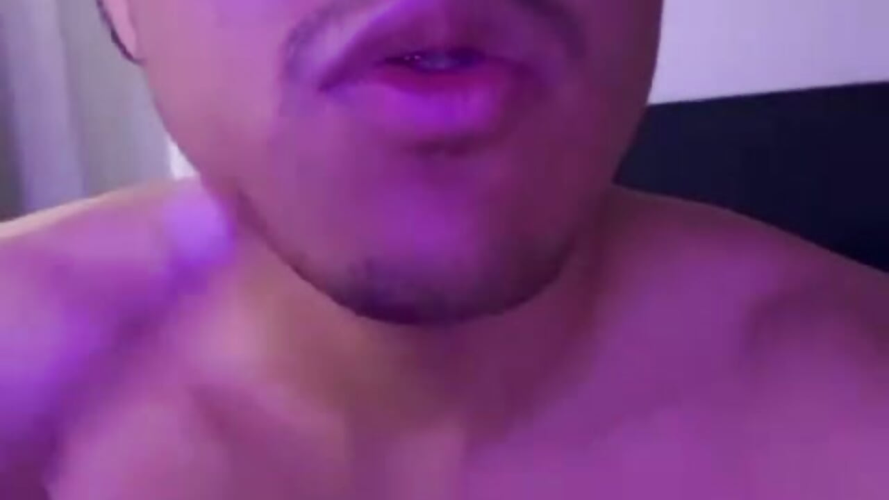 Heyy - clip cu Daviid18__ model videochat