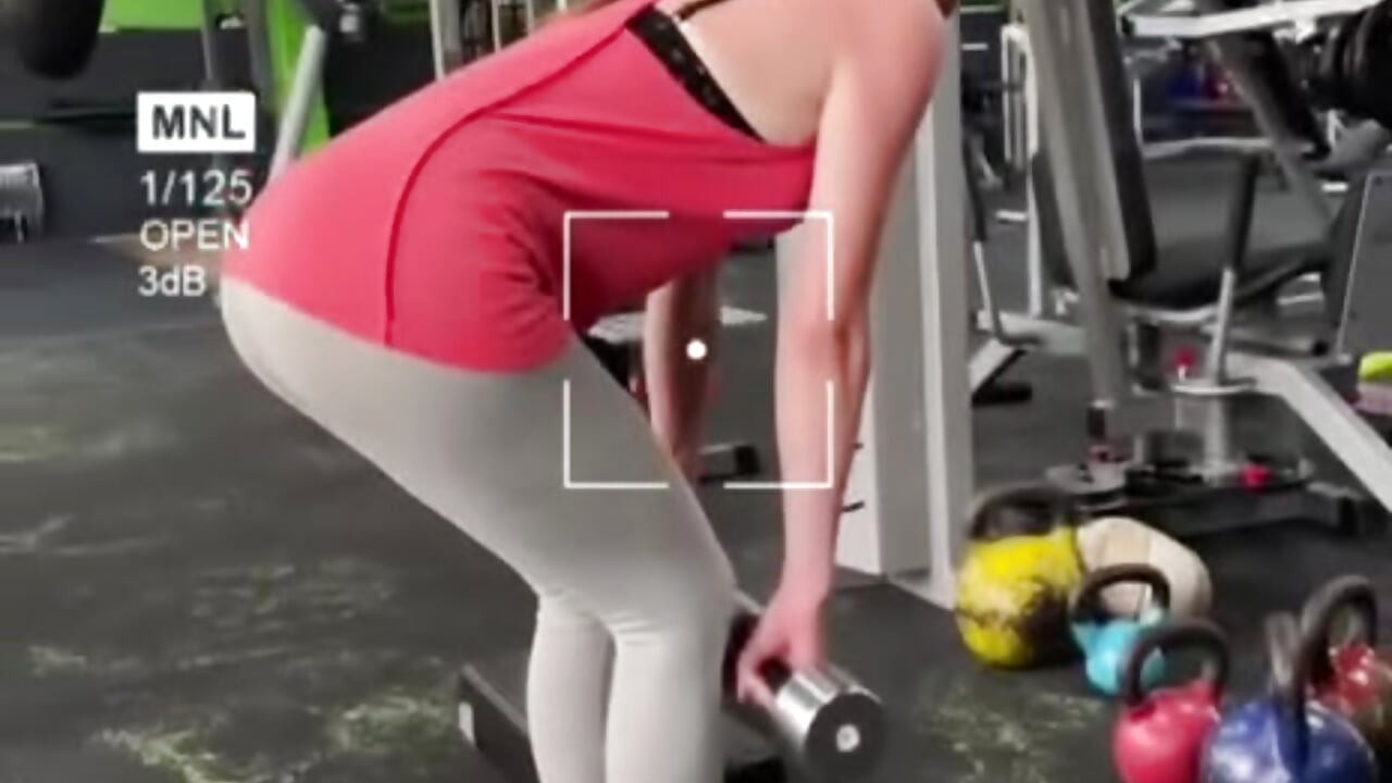 pump up your ass💪🏻😍 - Vídeo de Cute_Erika_, modelo de vídeos