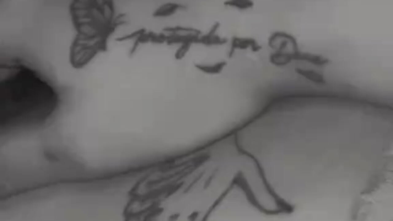 v09044g40000csgr8enog65nb2b6pdfg   – video modela na kameri Tayloryuyuo1