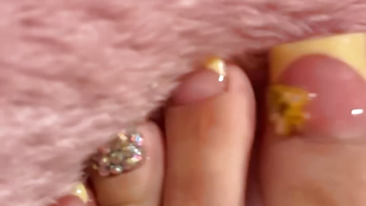 👣 - video by BabyVictoriaxoxo cam model