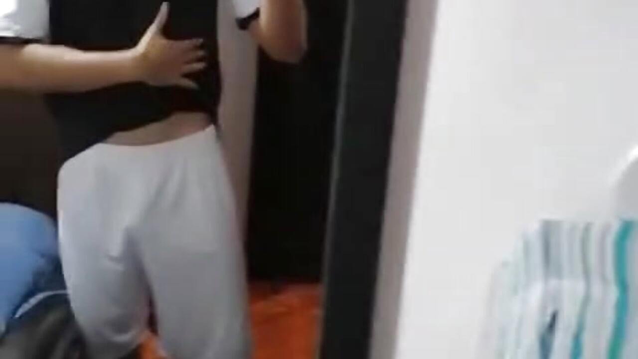 Hey – video modela na kameri Kratoswolf