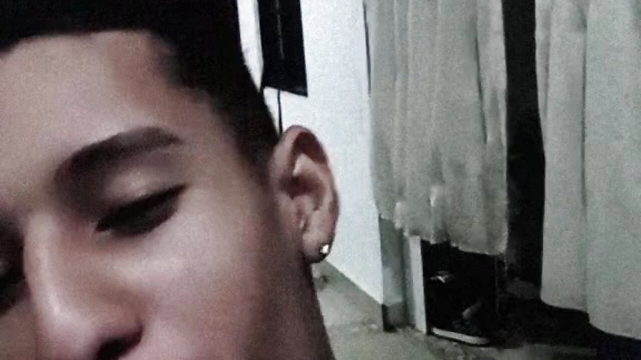Hey guys! - Vídeo de hotlatin_cock, modelo de vídeos