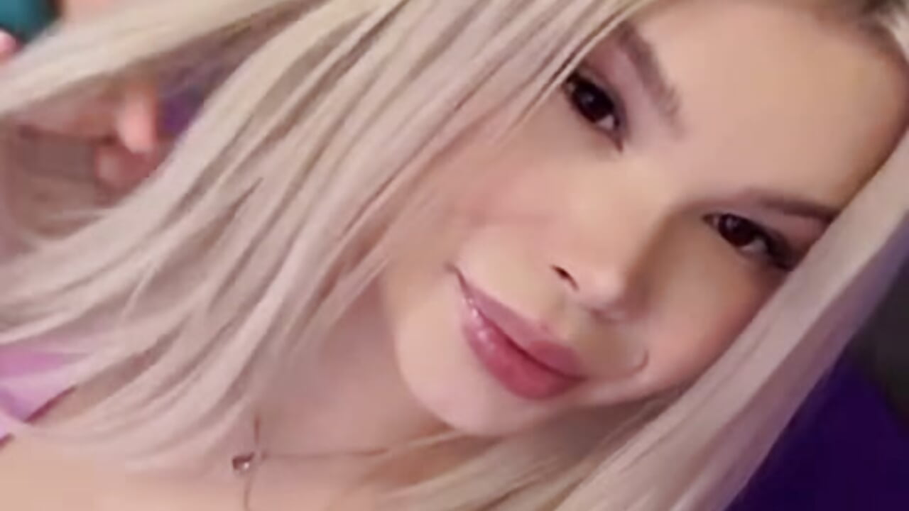 Sexy Blondie - video av Born_to_Blow_ cam-modell