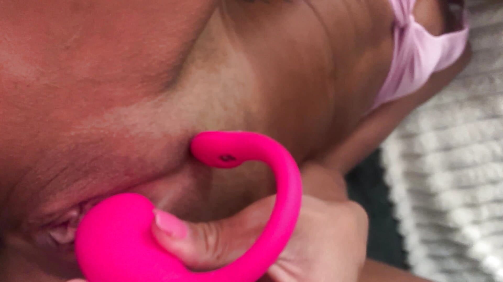 Close up pleasure 🔥😈 - video van ScarlettGold_ cam-model
