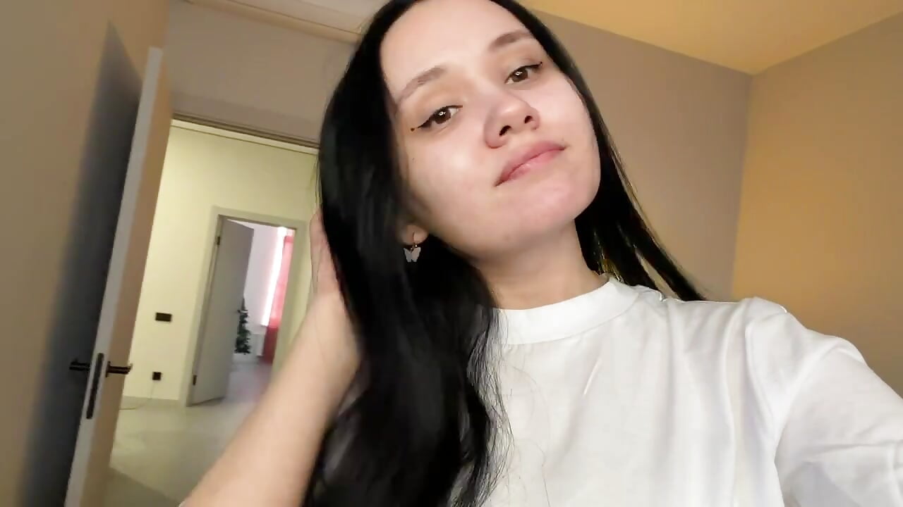 hello!－カメラキャストのErickaStelbの動画