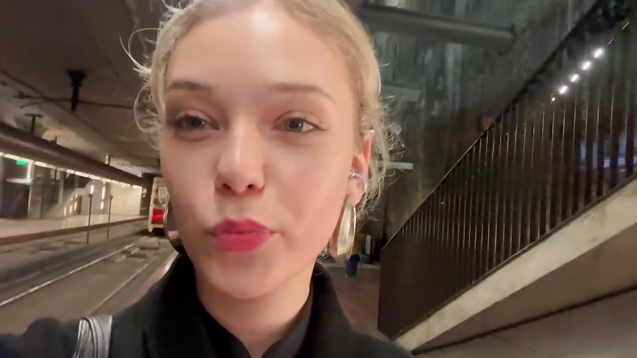 I look like there will be flowers? - video by SourMidday cam model