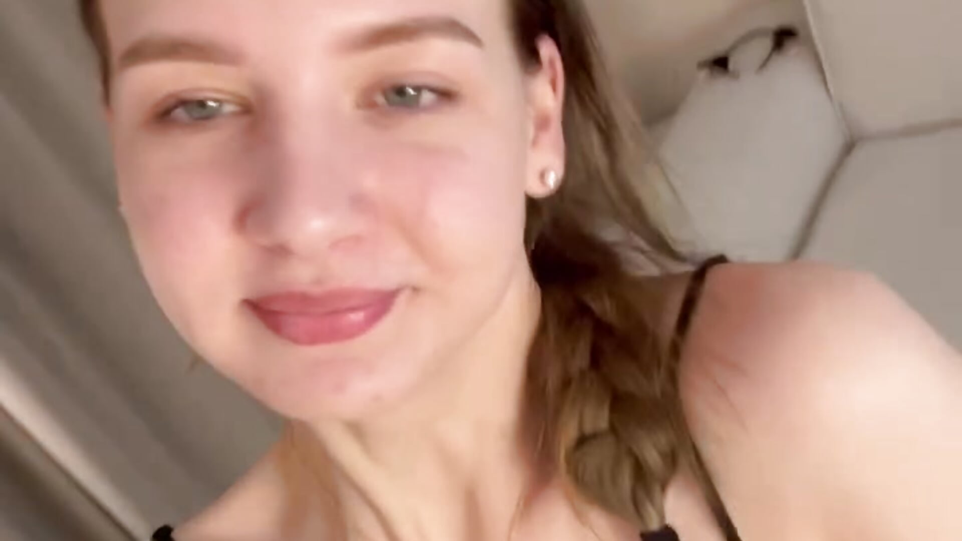 Hello here - video by PinkClou9 cam model