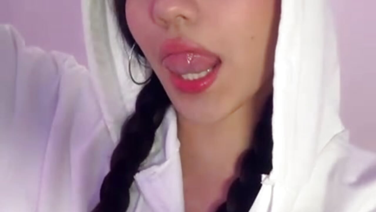 Im so pretty😘 i love myself💗 - відео від вебкаммоделі hannah_jet