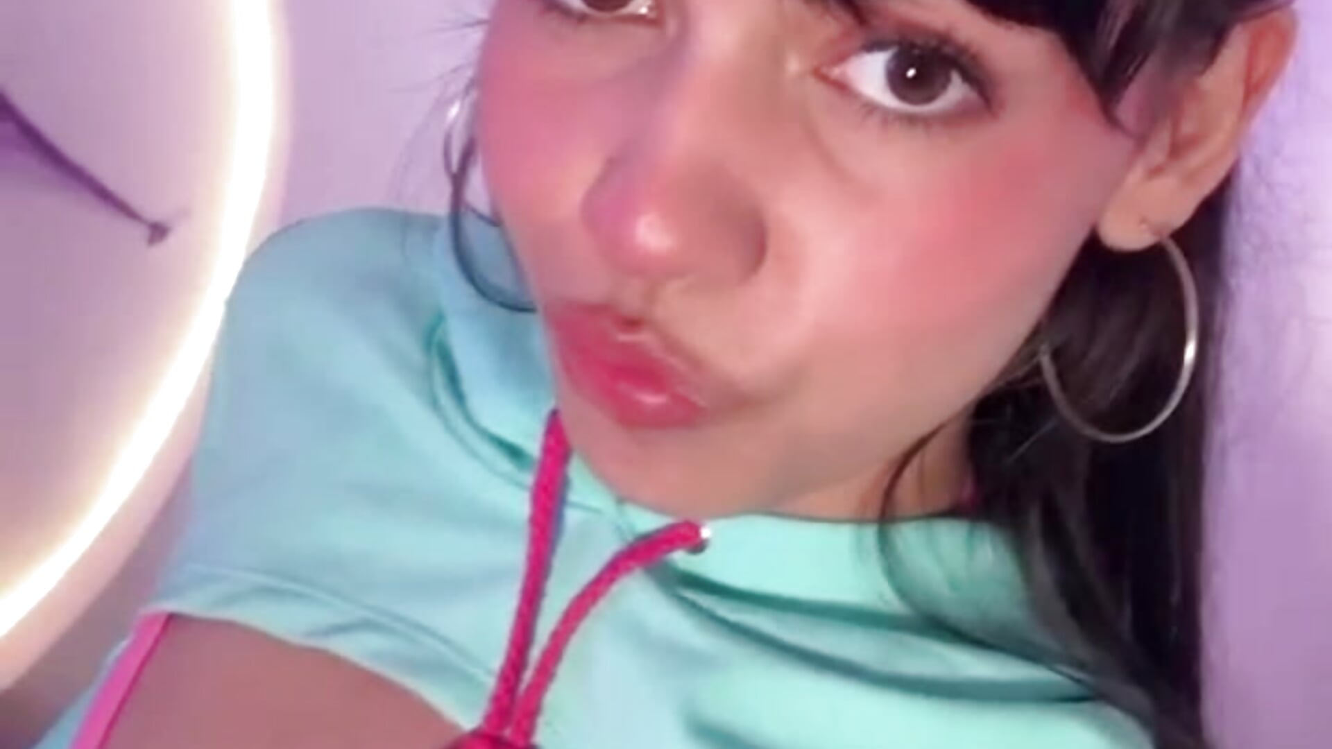Sugar rush!💙🍭 - відео від hannah_jet