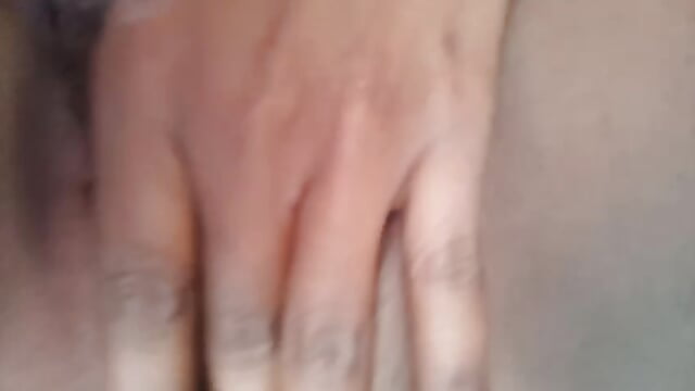 zoom inn hunny – video od webkamerové modelky QueenYc