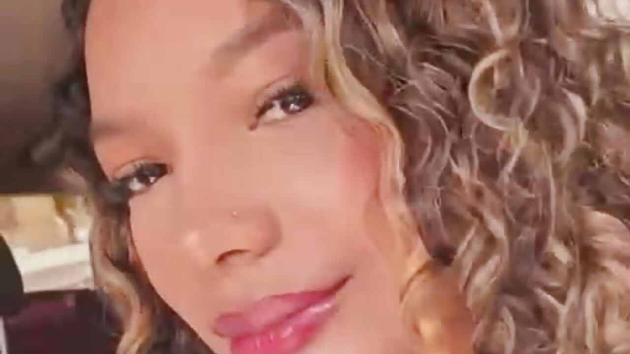 Sweet lips - vídeo de Salem_Smith_ modelo de câmara