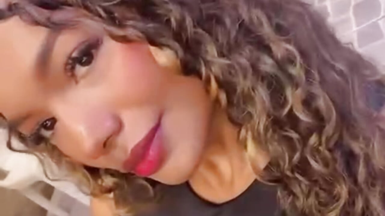 Outside - vídeo de Salem_Smith_ modelo de câmara