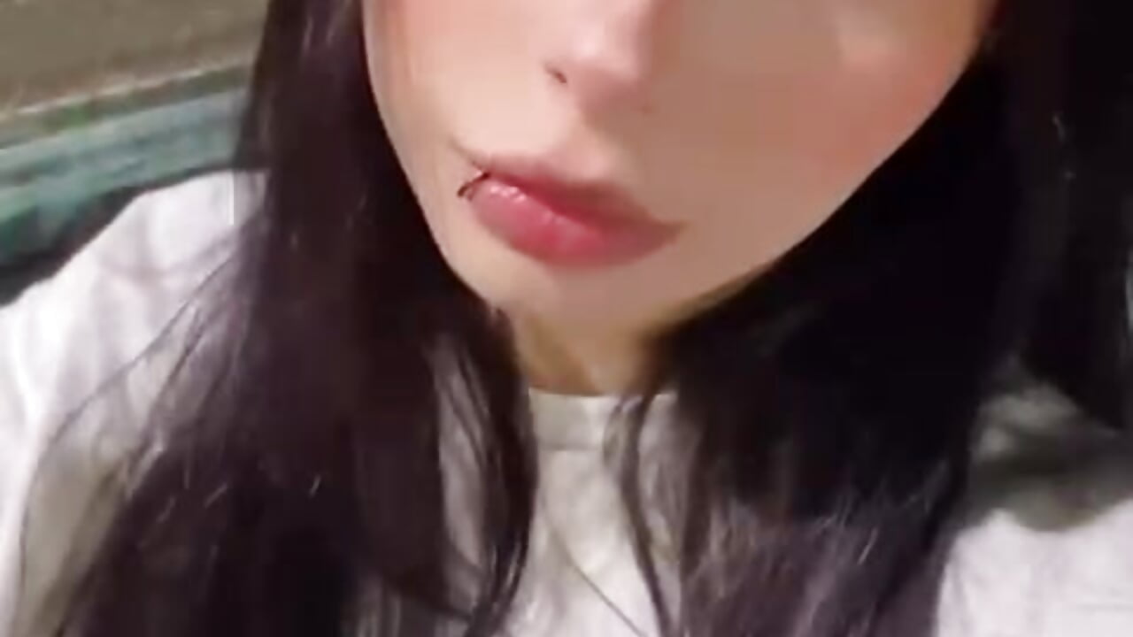 your temptation  🍒❤️😍 - clip cu chloe_bluee_ model videochat