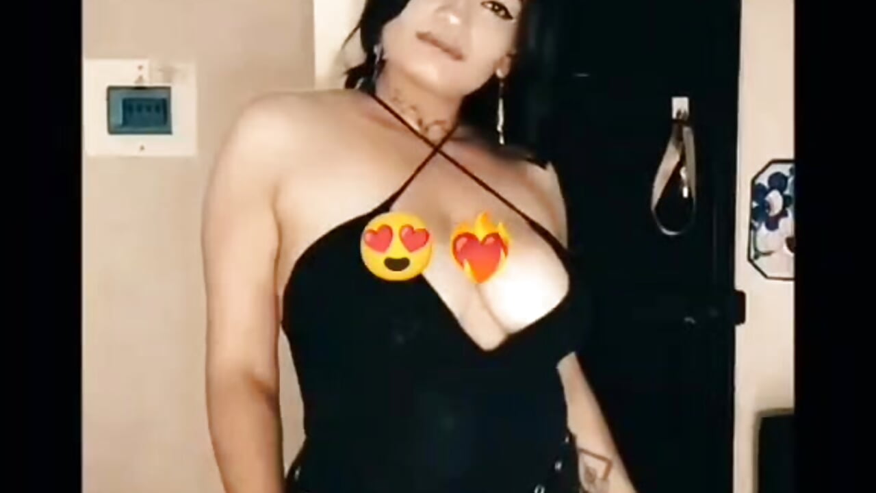 profile-intro-video-1771434848 - video av xoxo_Gotic cam-modell