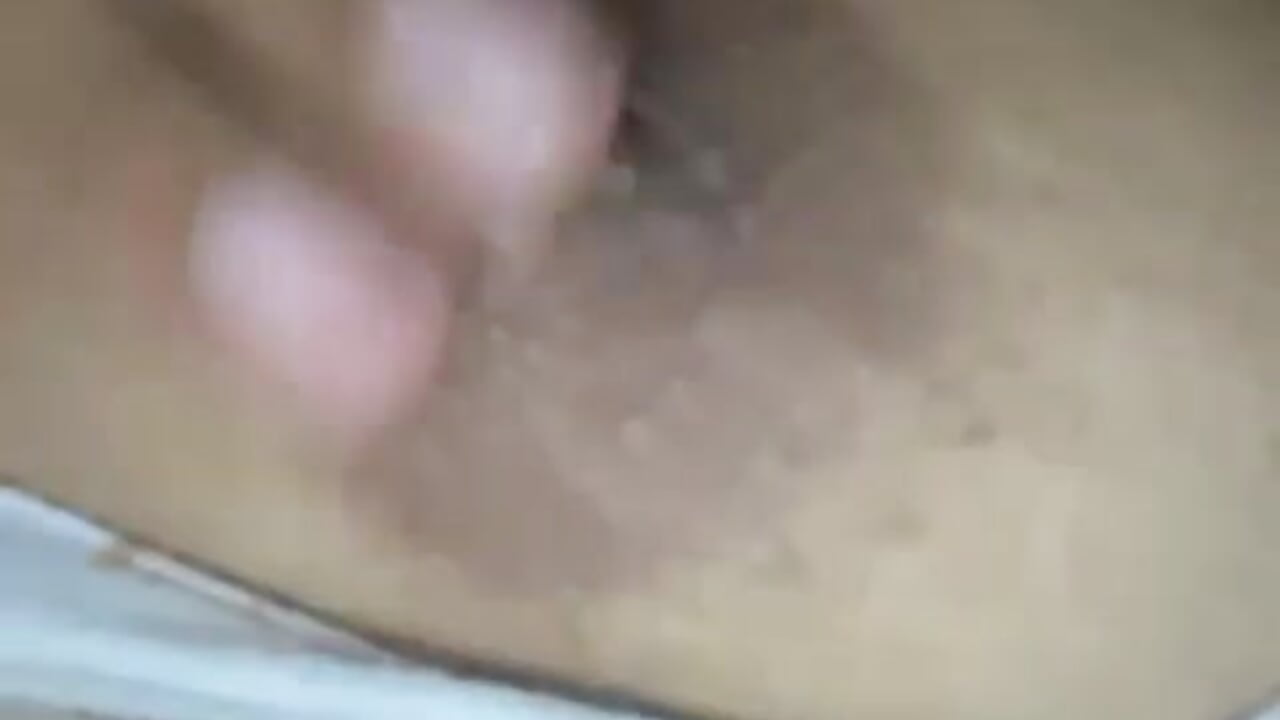 Frotando mis dulces pezones - video av Melanny69x cam-modell