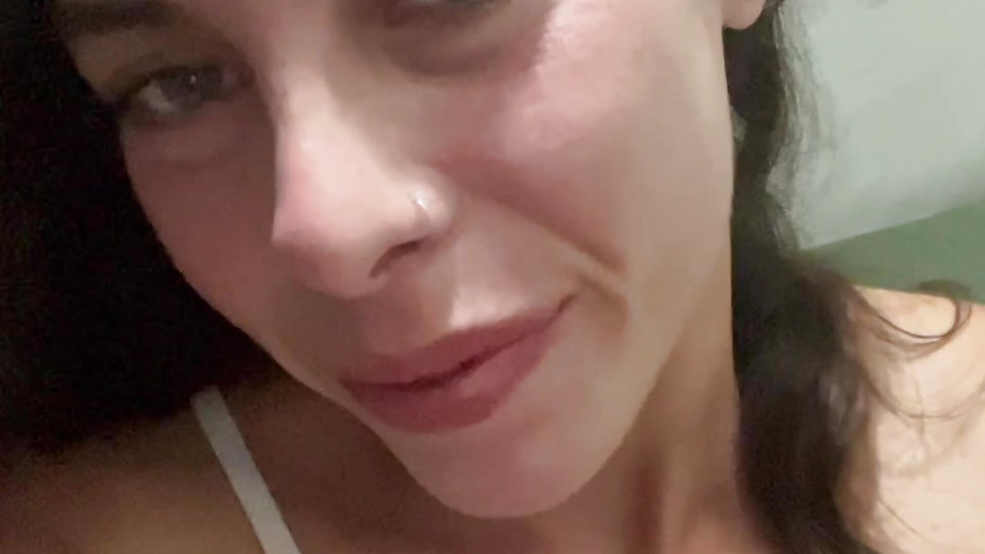 Holi 💗💗 – video modela na kameri cattana99