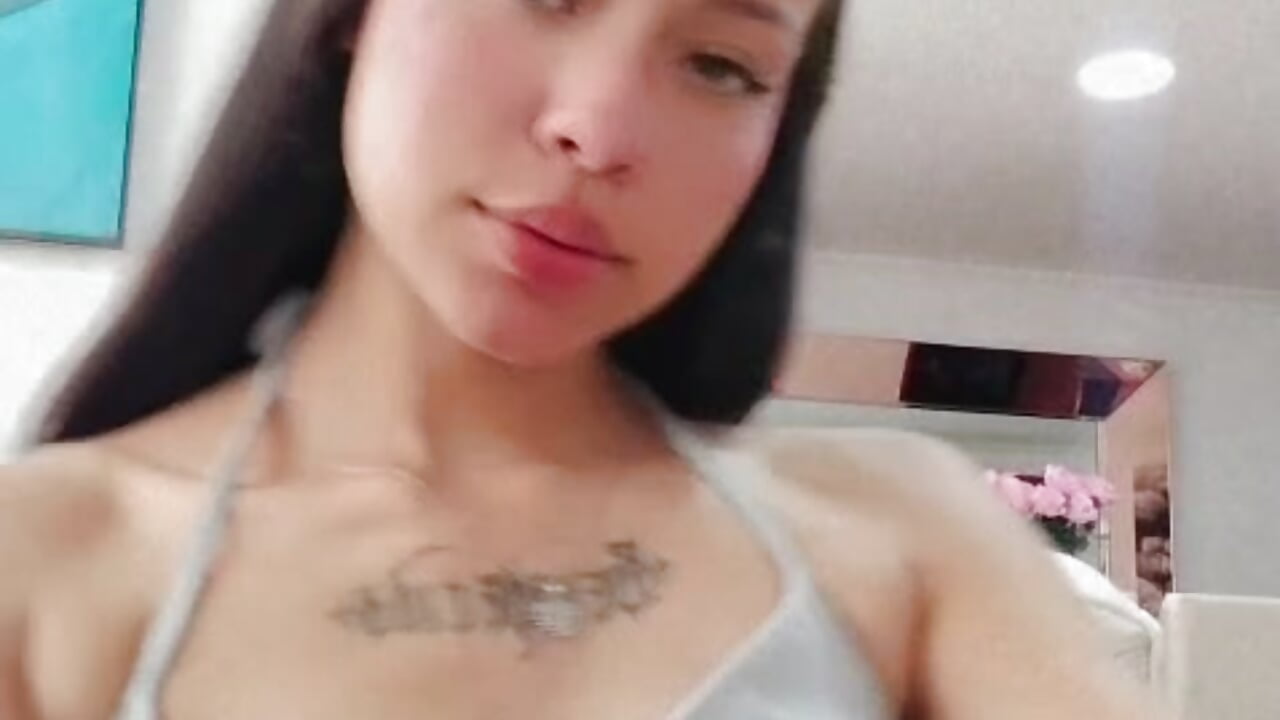 I would like my tongue to be in your body - video by Emily__Stef cam model