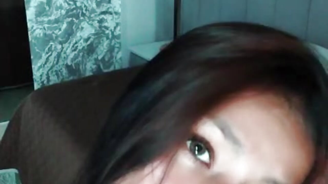 Mmm… I think you're my type.  Come discover my secret.♥