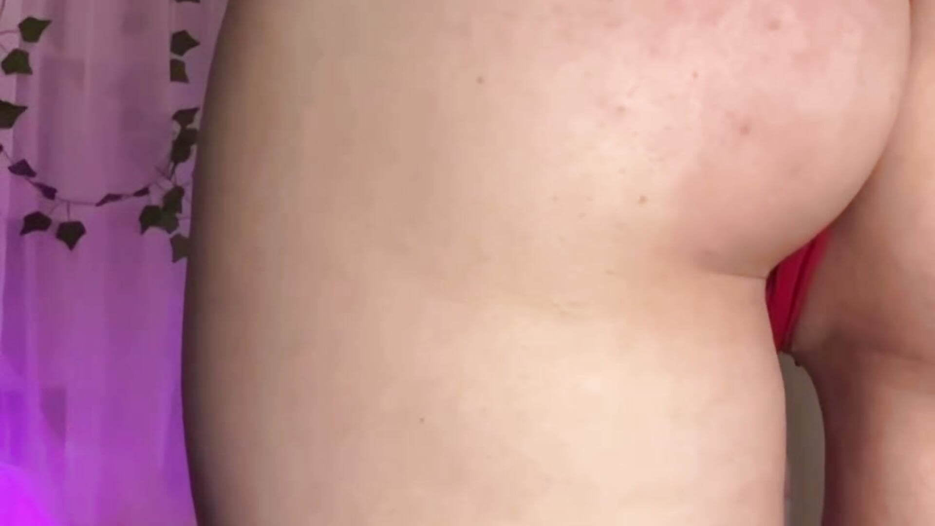 a bit of red - βίντεο μοντέλου bambinika