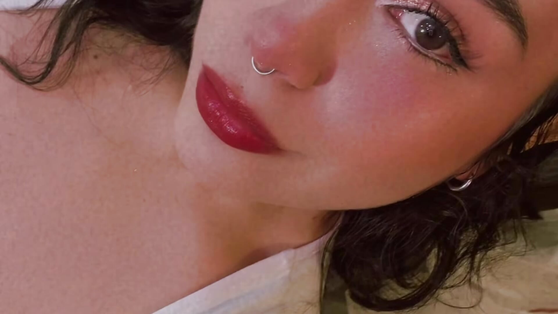 adbae40b1ab140d39959fd17214901bc - video Selen_Extasis kameramallilta