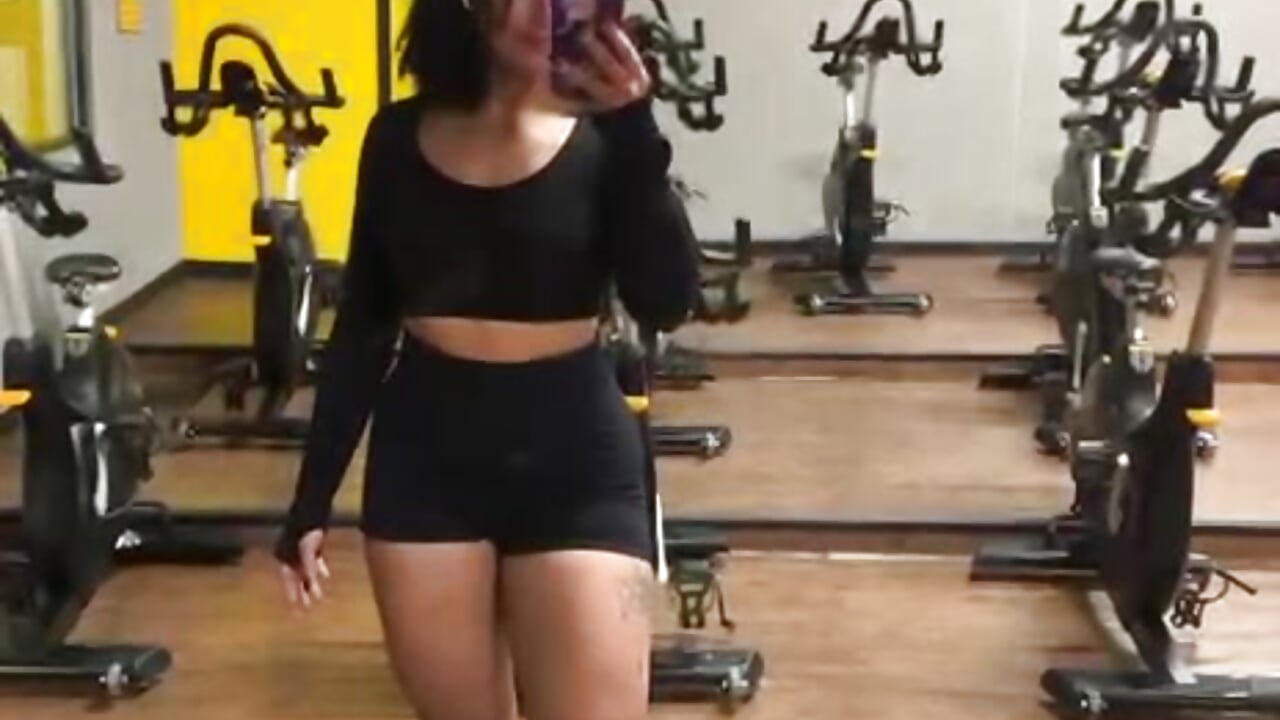 IN THE GYM - Vídeo de _Samra_xxx, modelo de vídeos
