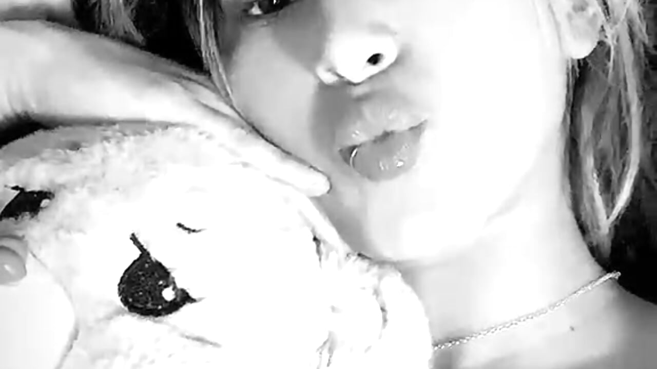 Besitooo - video by Candy_Lennon cam model