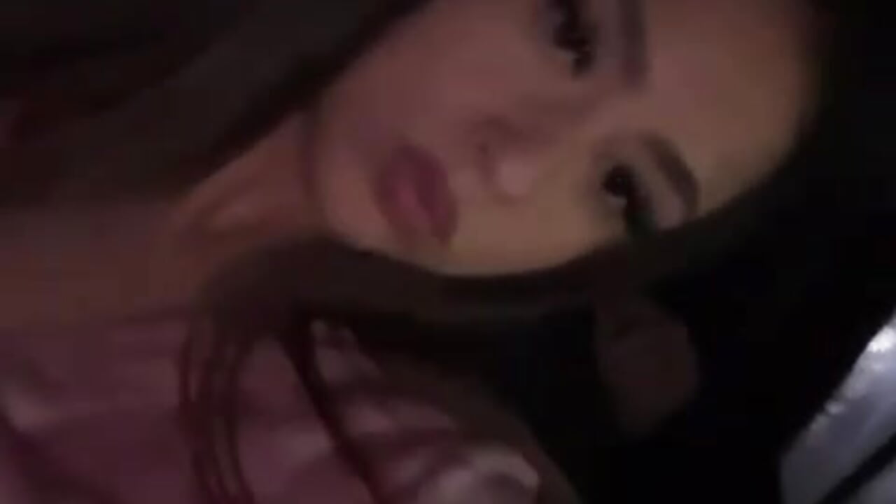 WhatsApp Video 2026-02-20 at 9,58,54 PM - clip cu Fatty_Bee model videochat