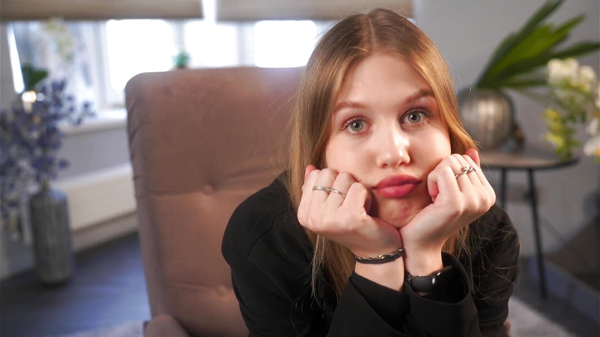 First one – video modela na kameri CherylGady