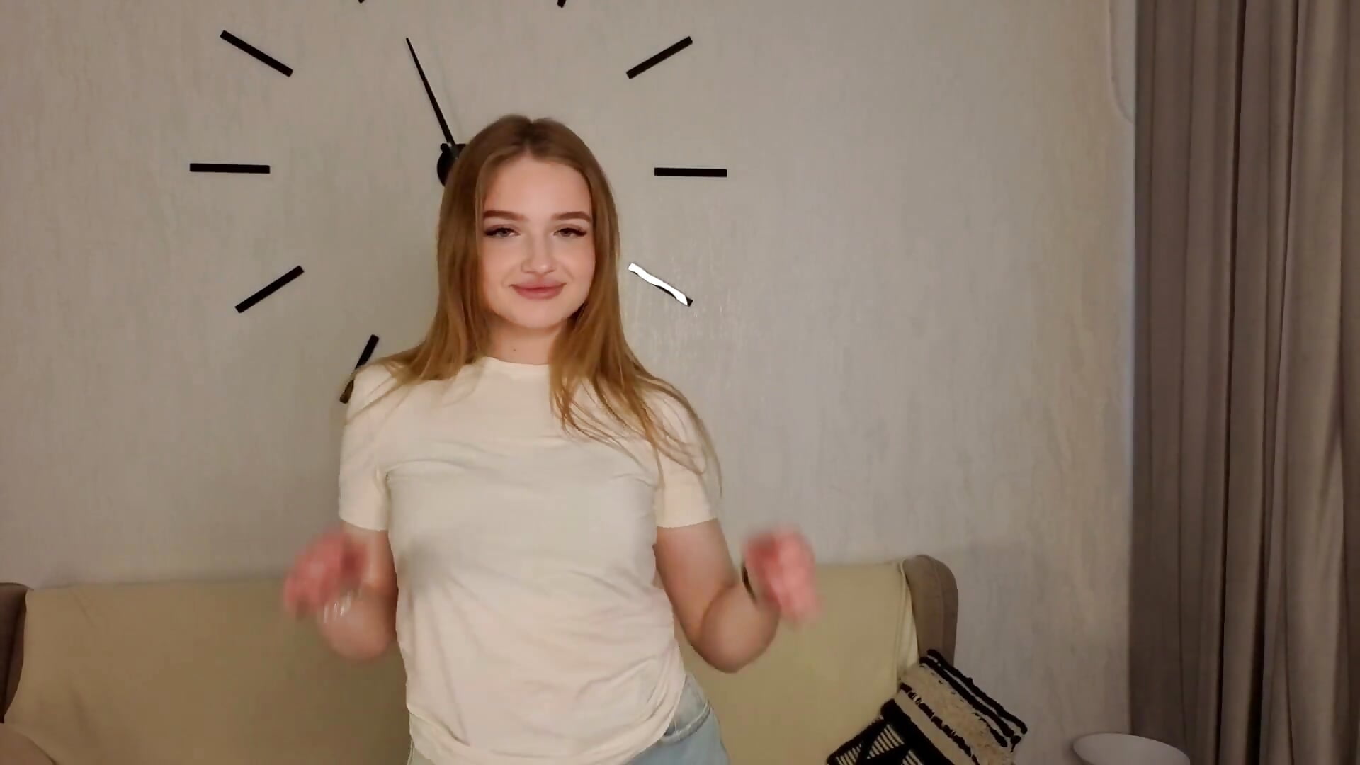 Ur sweetie🥰😊 - vídeo de SolLocy modelo de câmara