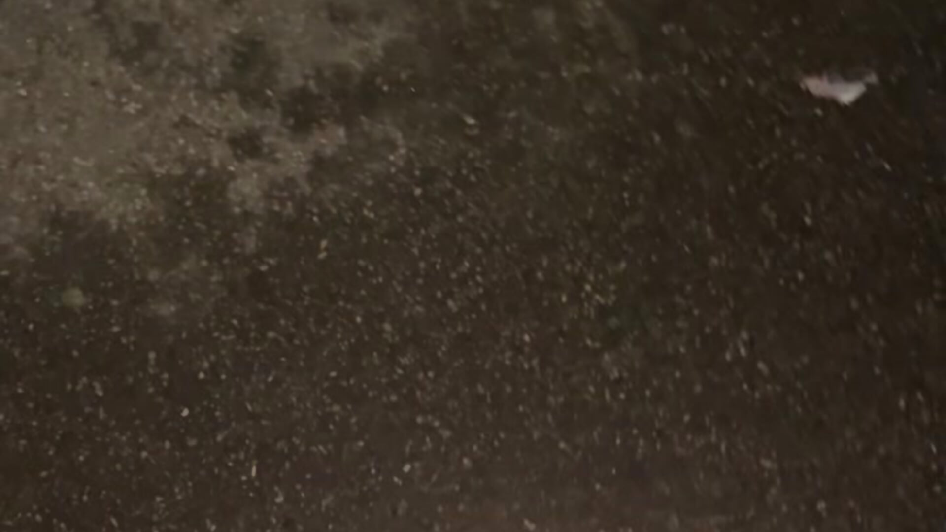 Branlette en extérieur sur le parking de Auchan - video by Millixaka cam model