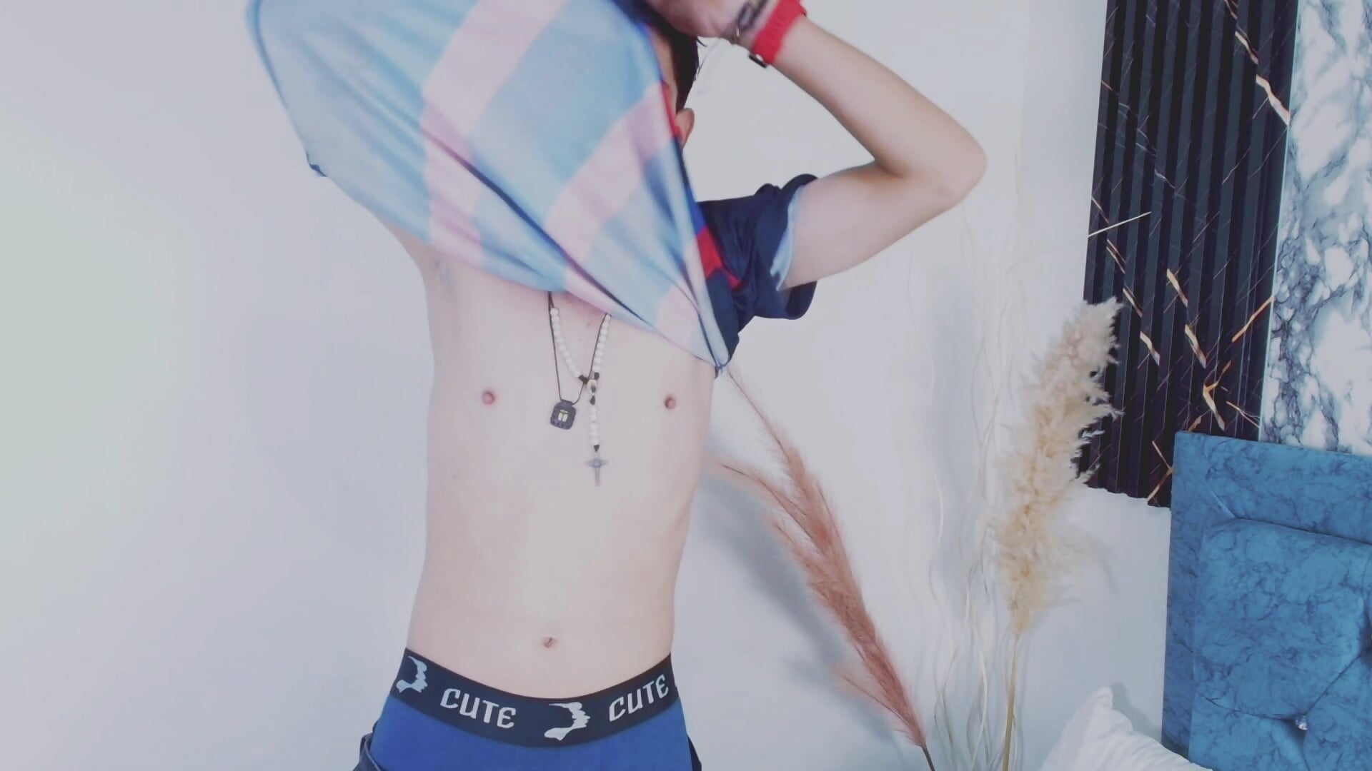 sexyy boy - відео від вебкаммоделі Damnian_xx