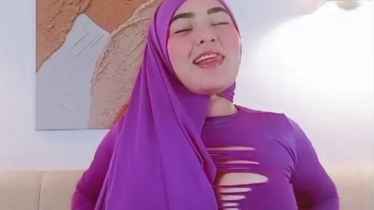 Hi baby 💜 - فيديو من Malika_Noor موديل الكام