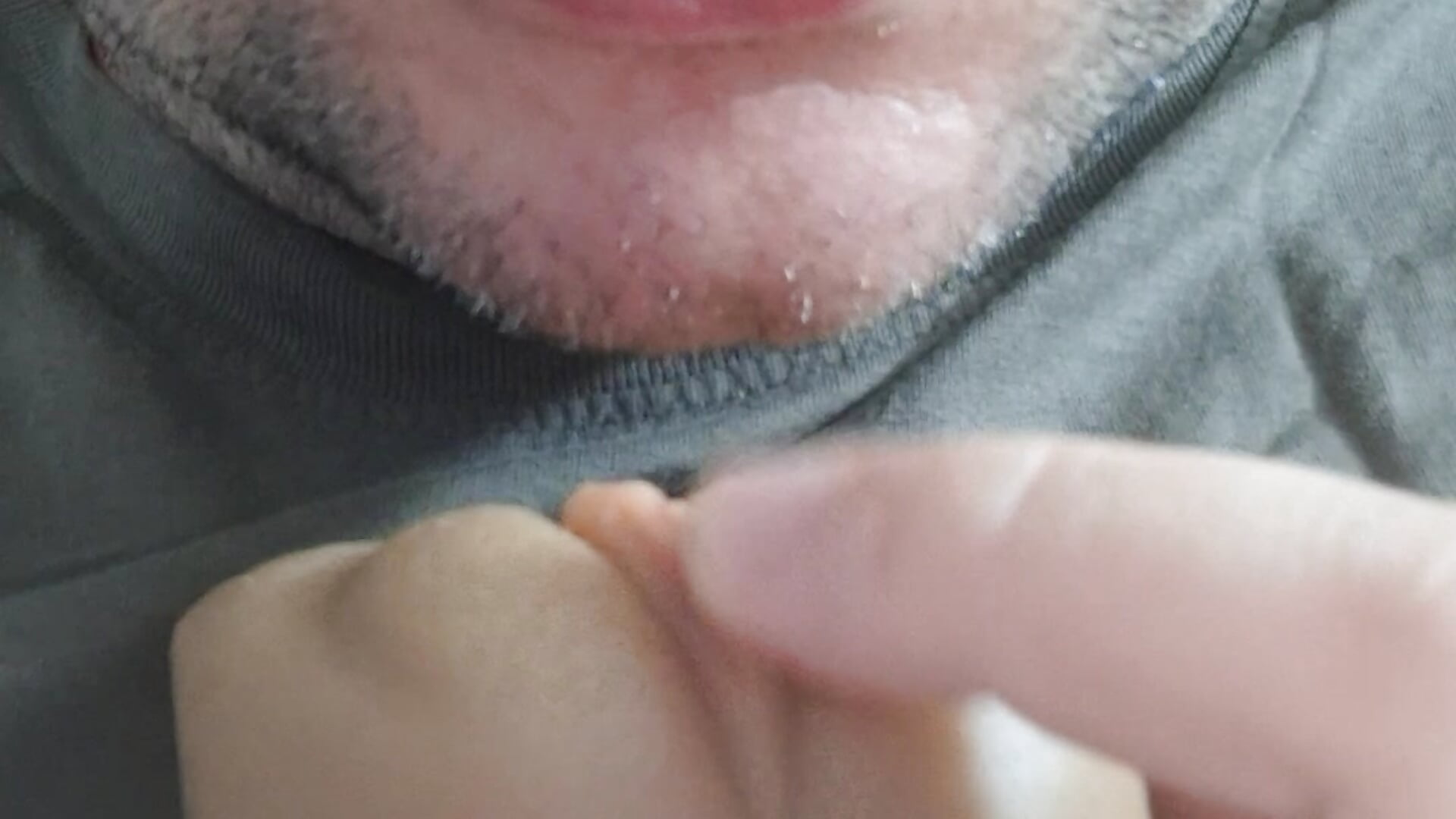 1000042080 - Vídeo de Mikecrazyhy, modelo de vídeos