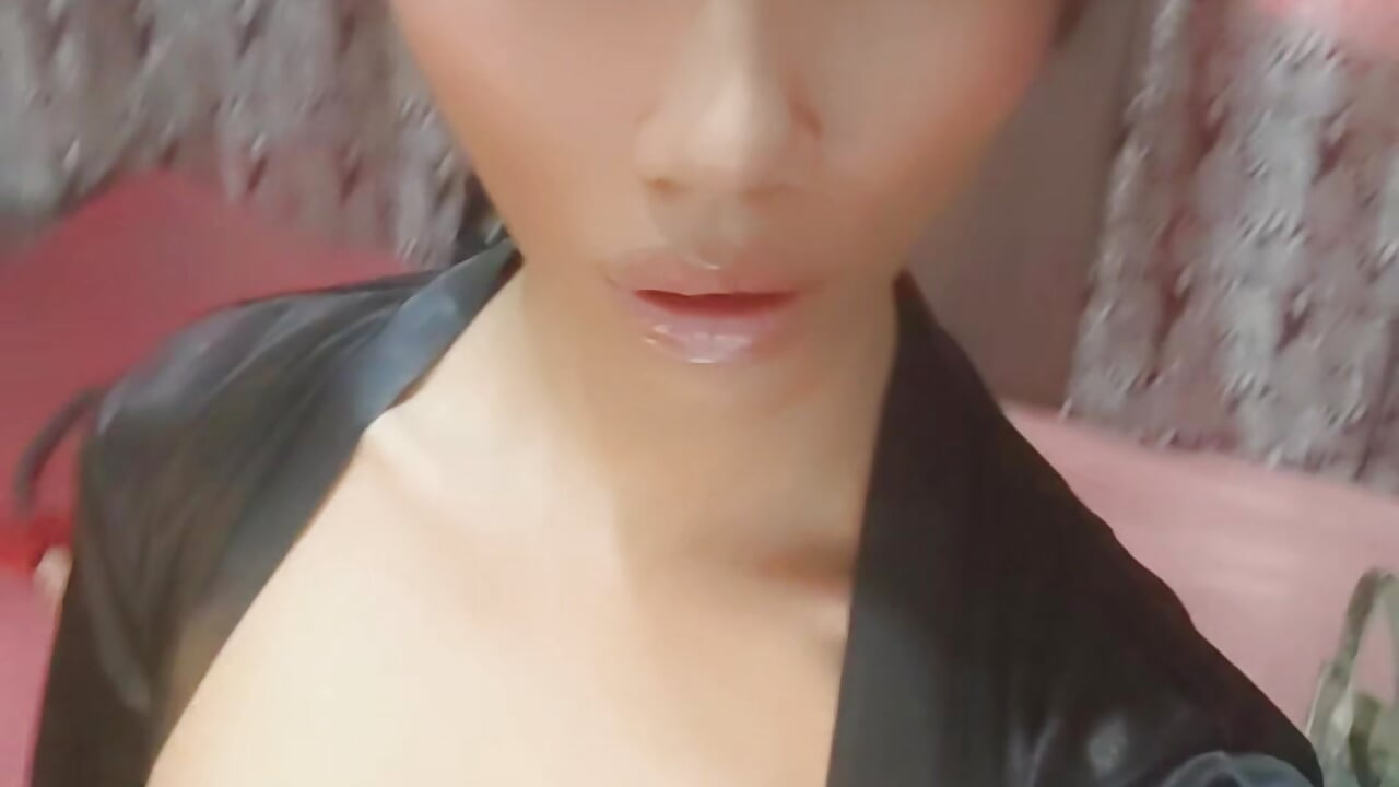 profile-intro-video-1775291303 - 視頻由 Miyahkoschakxx 主播提供