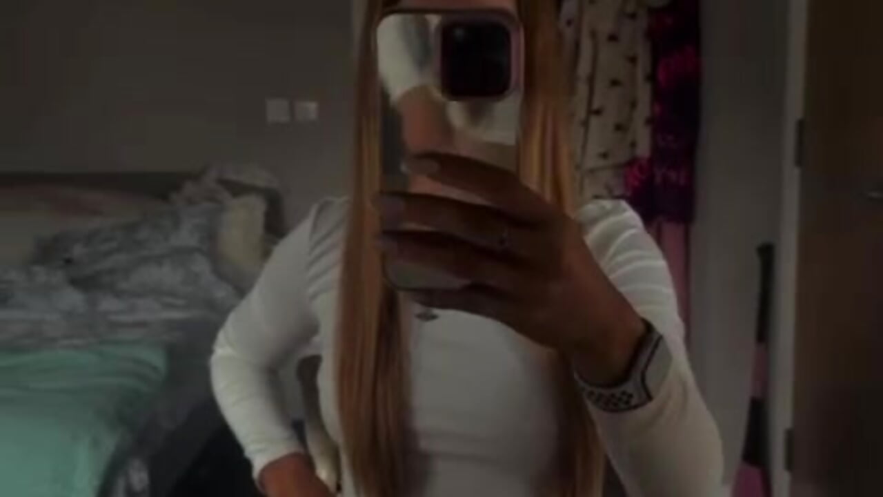 for you ;) – video modela na kameri MolliePolly