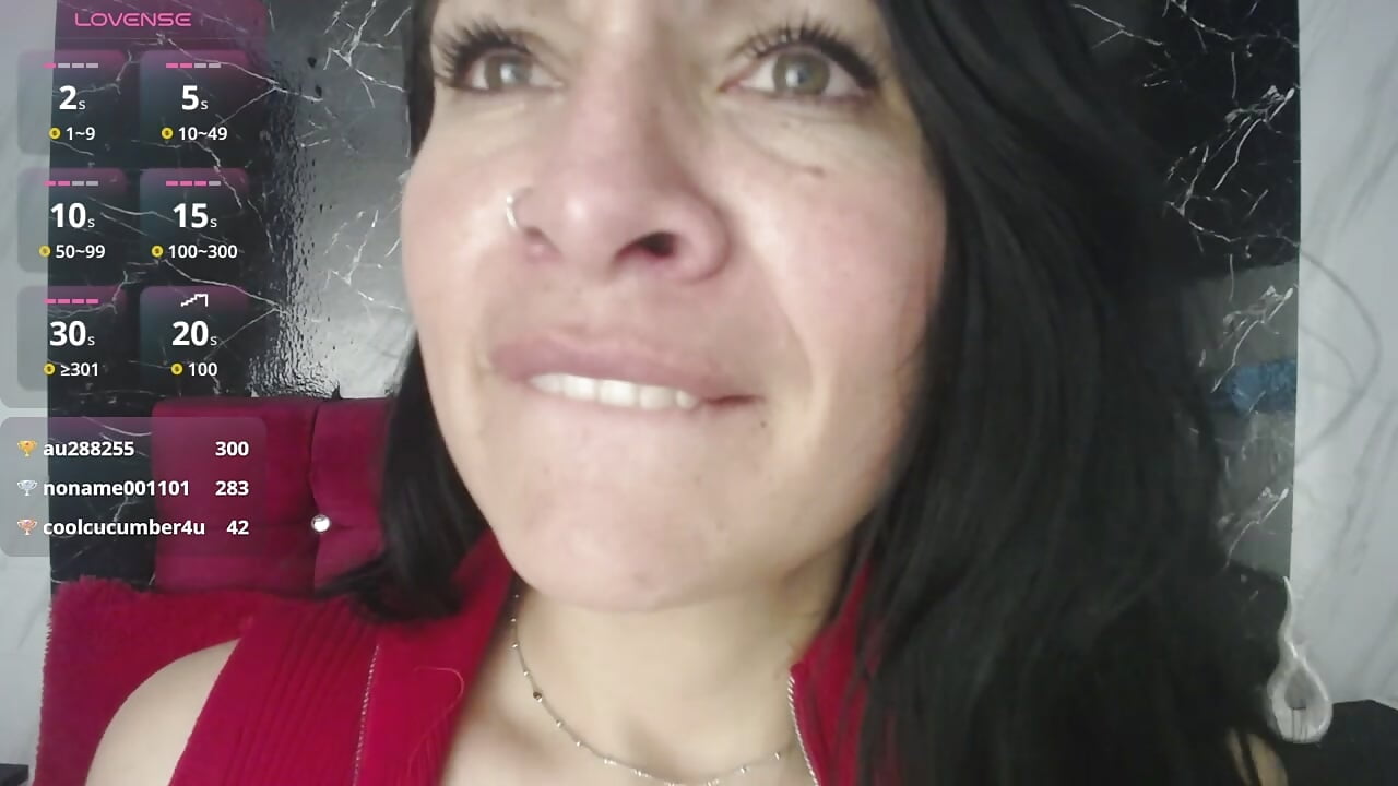 I can be very sweet, or very naughty, it depends on what you ask me to do. - วิดีโอโดย SofiaMoreno_ โมเดลแคม