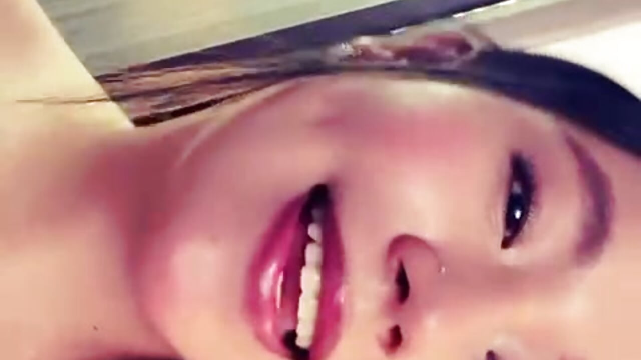 Hey!✨ - відео від вебкаммоделі AsianSlut_