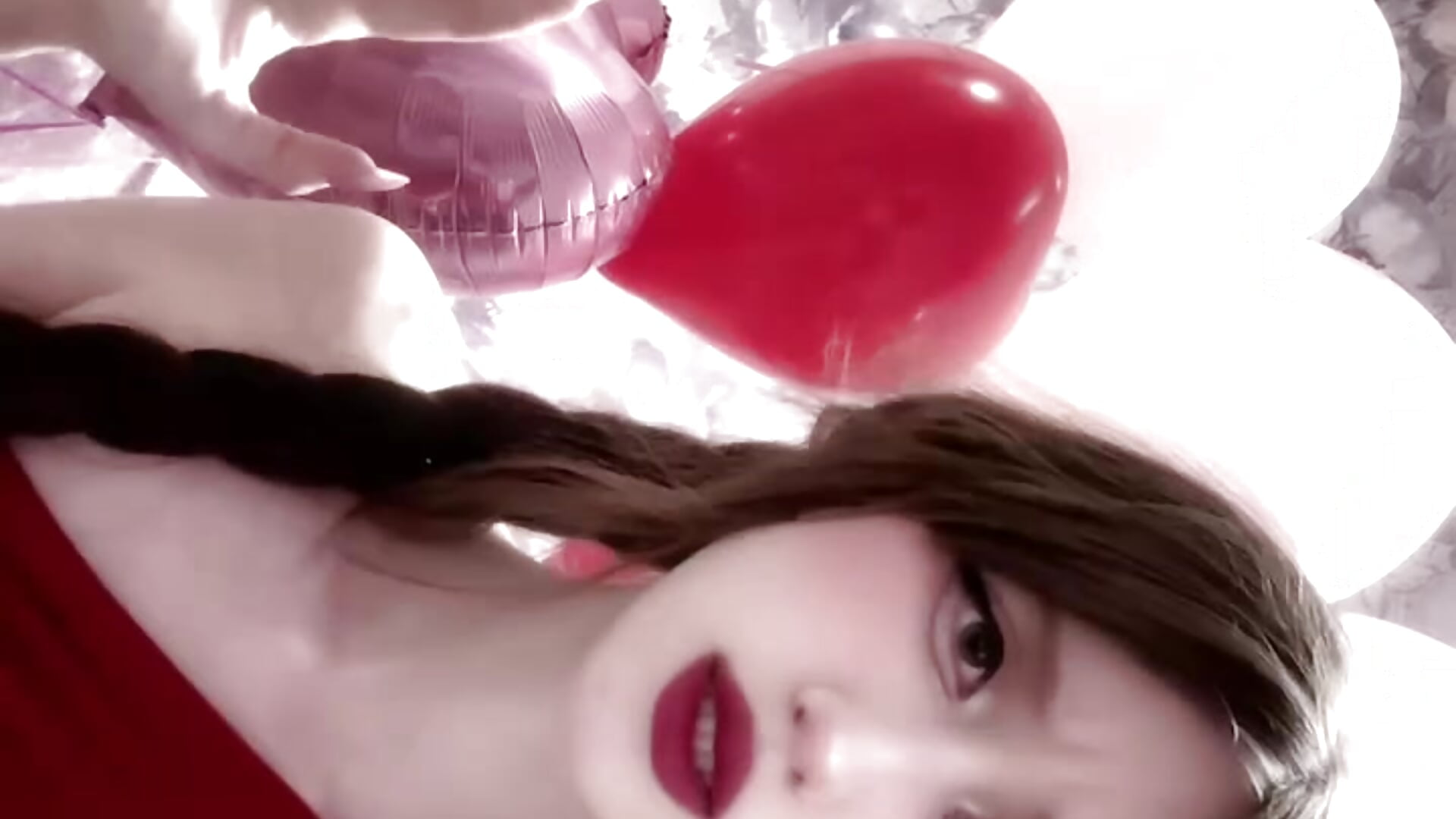 <3 - video arina_waifu kameramallilta