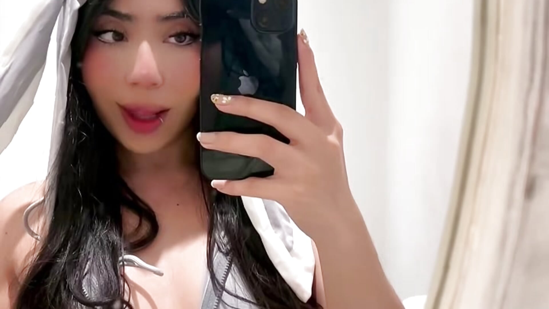 🌸🐰 - Valecute_ 캠 모델의 동영상