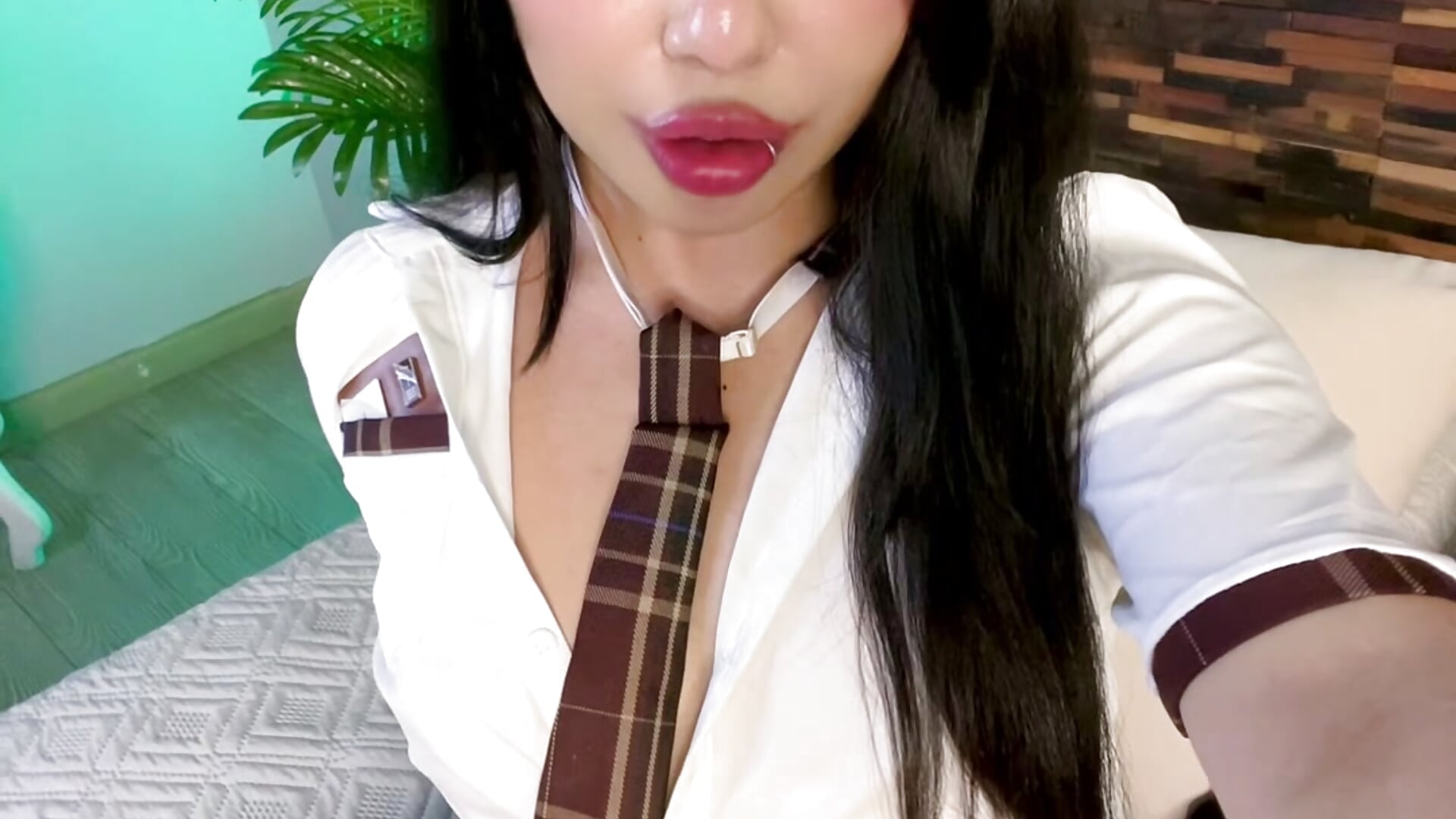 Good schoolgirl💕 - clip cu Valecute_ model videochat