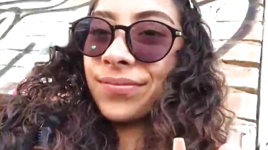 Too Shy 😅 – video af Kiara_lovely cam-model