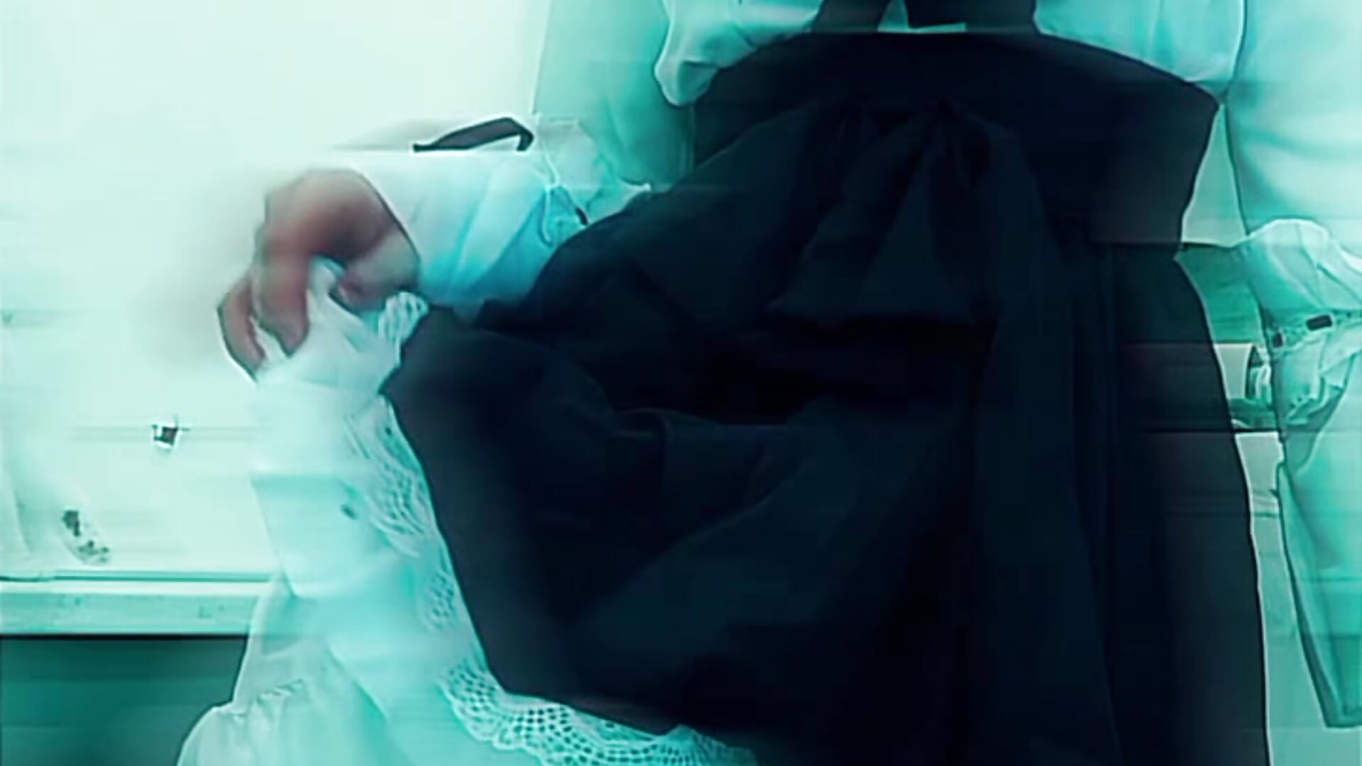 my first video is here - video của người mẫu cam Emmibrilson