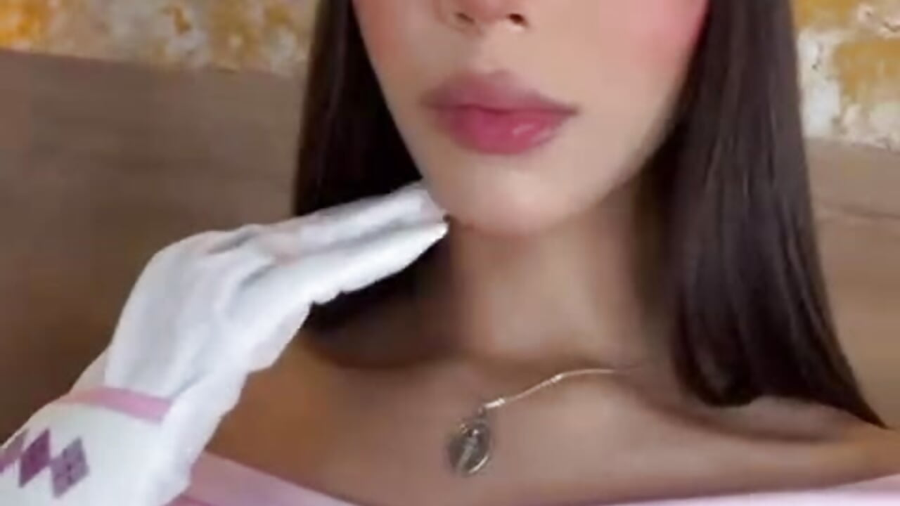 Your cute Barbie🎀🎀 - Vídeo de julietta_pink, modelo de vídeos