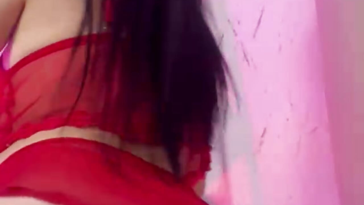 enjoy my ass close up – video od webkamerové modelky CriistalBlossom