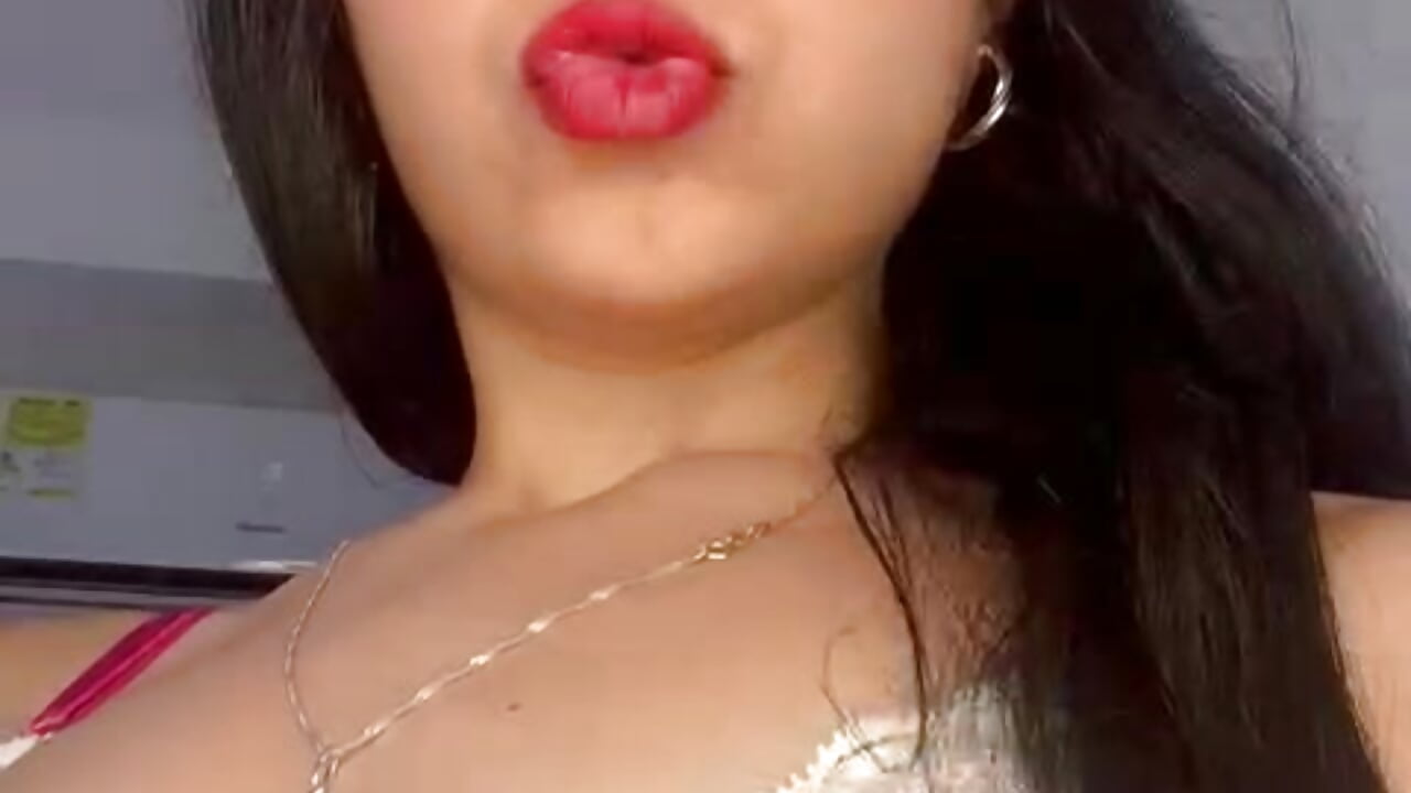 kiss to you – видео вебкам-модели CriistalBlossom