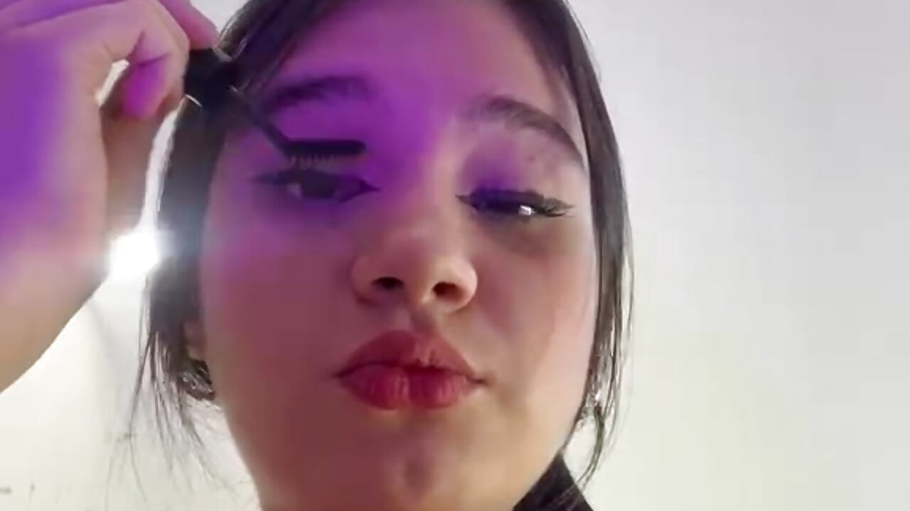 Do you like to keep me company? - video by CriistalBlossom cam model